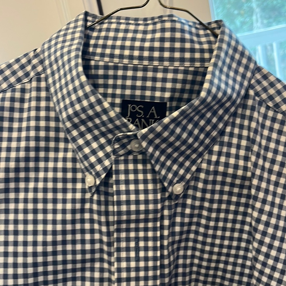 Jos A Banks Button Down Travelers Shirt, Tailored Fit, Large NWOT